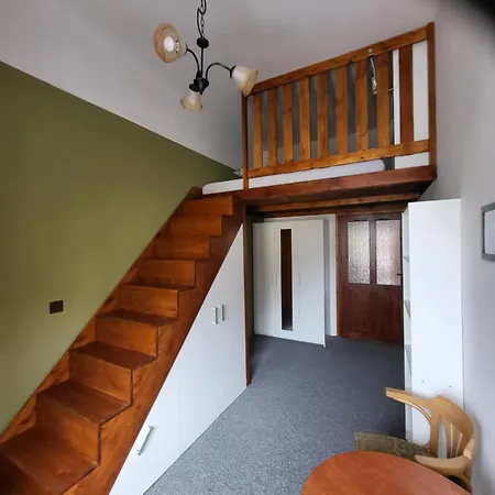 Apartman Julie Hermanuv Mestec, Chrudim Exterior photo
